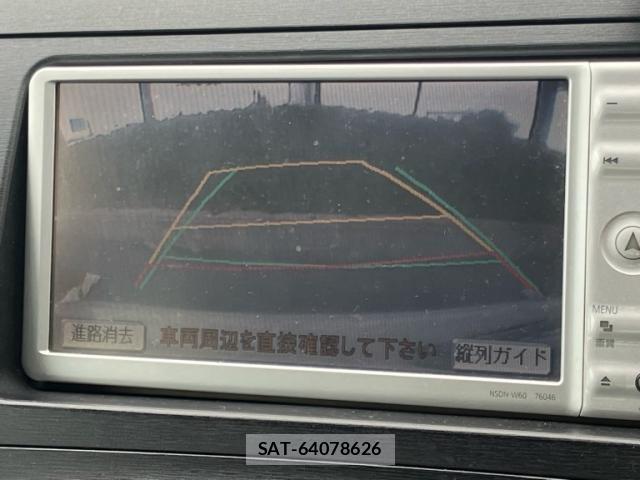 Toyota PRIUS 2010-06 8628470-20