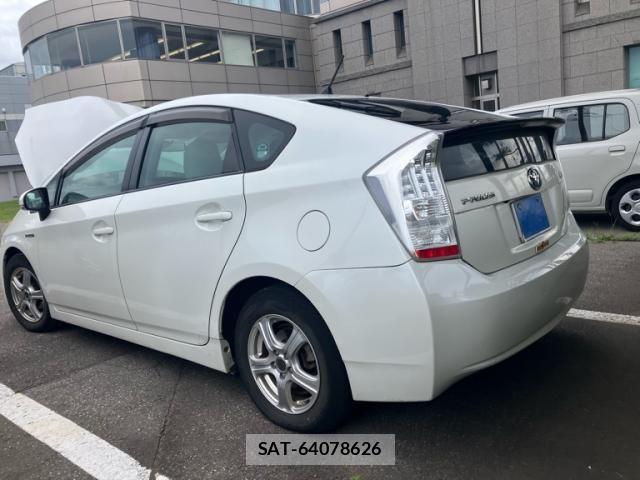 Toyota PRIUS 2010-06 8628470-5