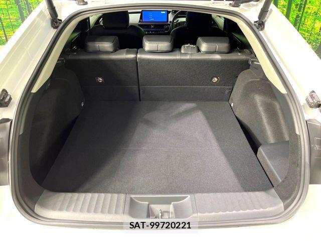 Toyota PRIUS 2024-04 8628397-10