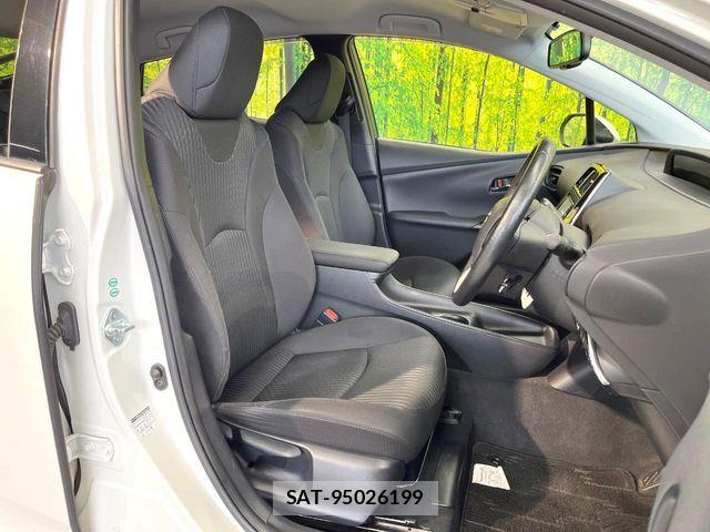 Toyota PRIUS 2017-02 8628430-7