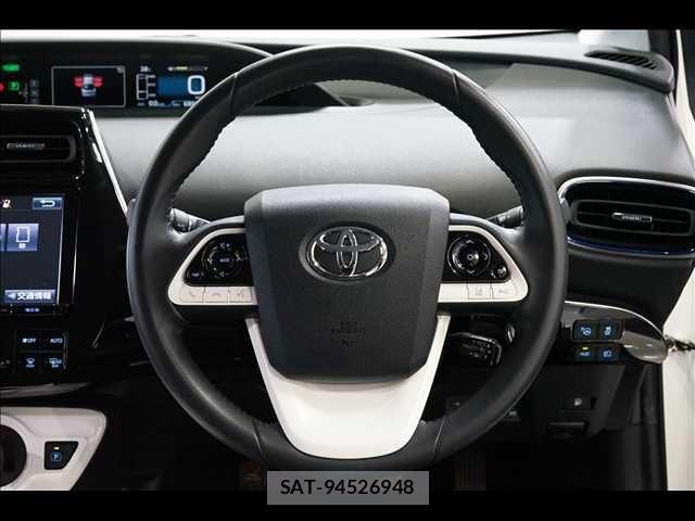 Toyota PRIUS 2016-01 8628422-9