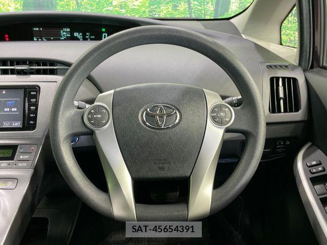 Toyota PRIUS 2015-10 8628440-10