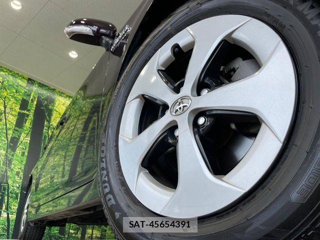 Toyota PRIUS 2015-10 8628440-12