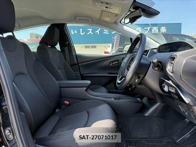 Toyota PRIUS 2021-08 8628413-15