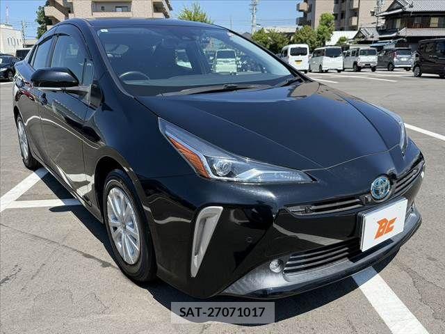 Toyota PRIUS 2021-08 8628413-7