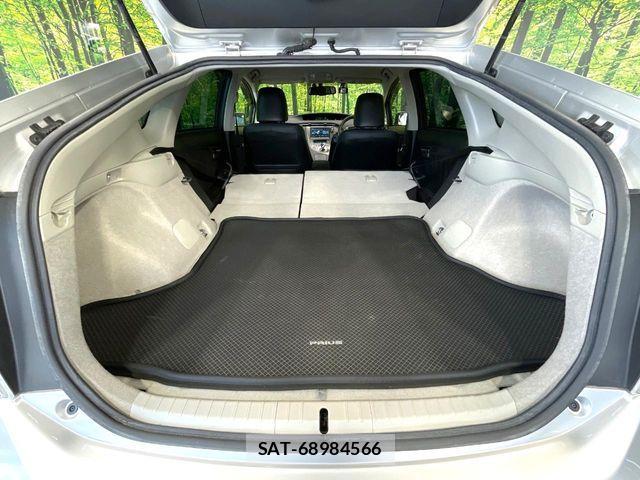 Toyota PRIUS 2014-07 8628447-9