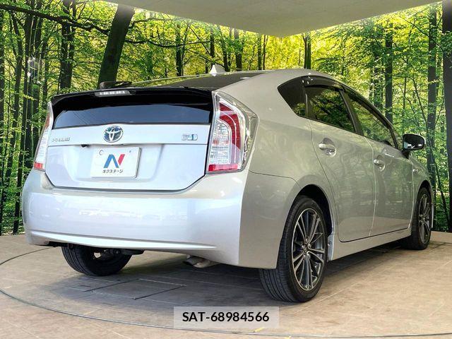 Toyota PRIUS 2014-07 8628447-16