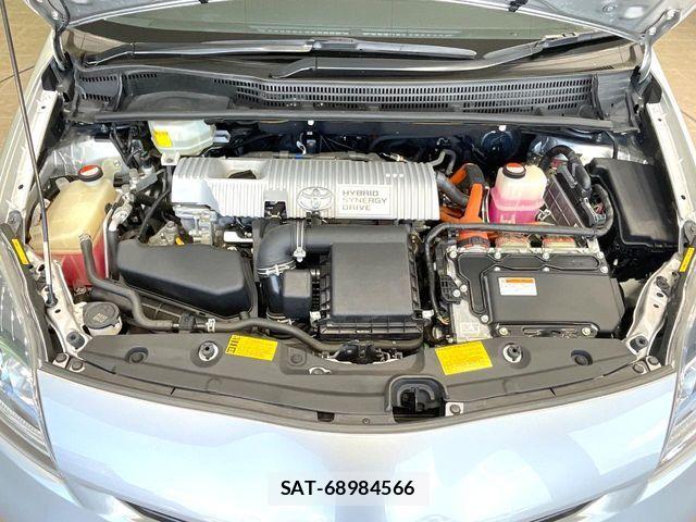 Toyota PRIUS 2014-07 8628447-17