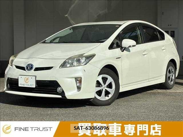 Toyota PRIUS 2014-03 8628438-0