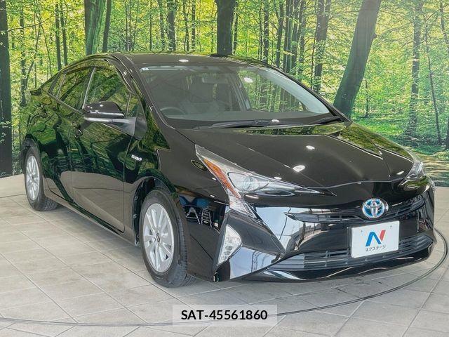 Toyota PRIUS 2016-04 8628442-14