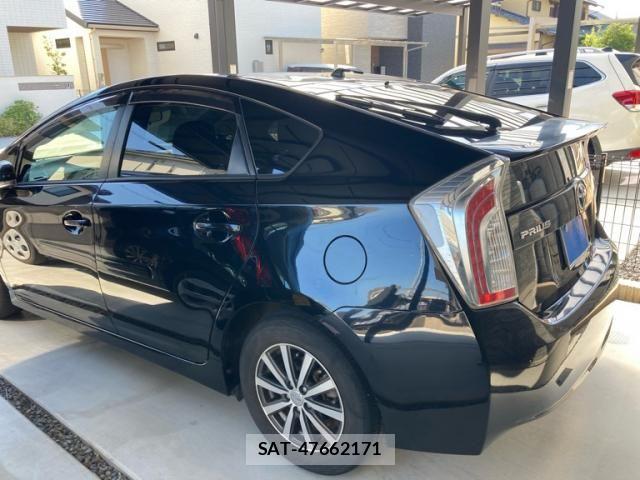 Toyota PRIUS 2013-09 8628460-2