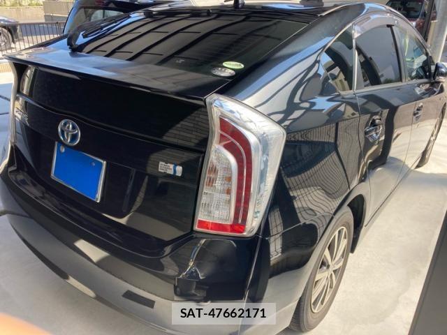 Toyota PRIUS 2013-09 8628460-3