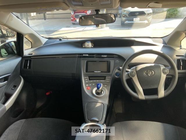 Toyota PRIUS 2013-09 8628460-8