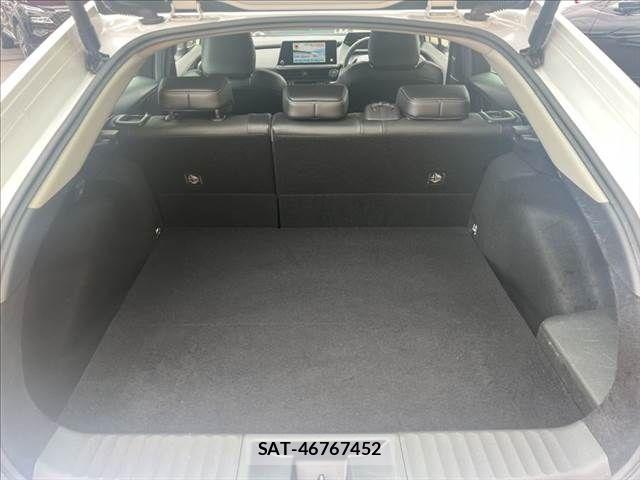 Toyota PRIUS 2023-05 8628404-9