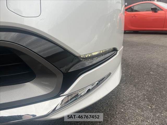 Toyota PRIUS 2023-05 8628404-23