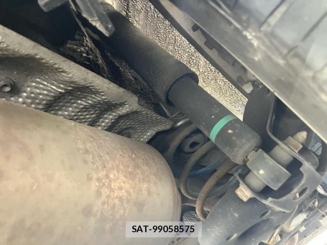 Toyota PRIUS 2011-10 8628491-9