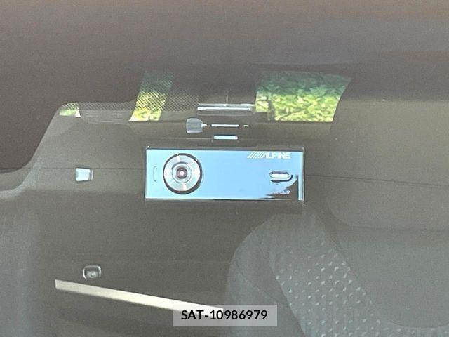 Toyota PRIUS 2017-08 8628428-6