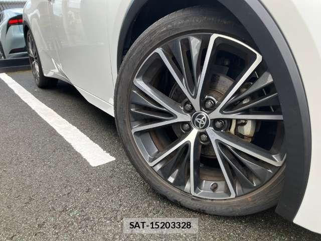 Toyota PRIUS 2023-08 8628405-9