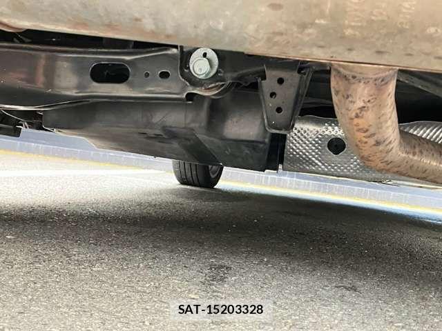 Toyota PRIUS 2023-08 8628405-13
