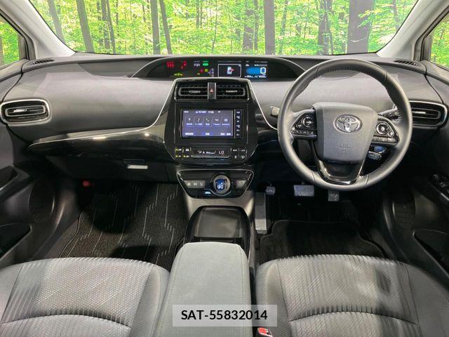 Toyota PRIUS 2021-09 8628411-1