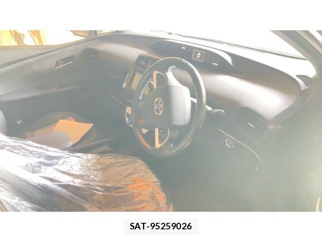 Toyota PRIUS 2016-09 8628446-9
