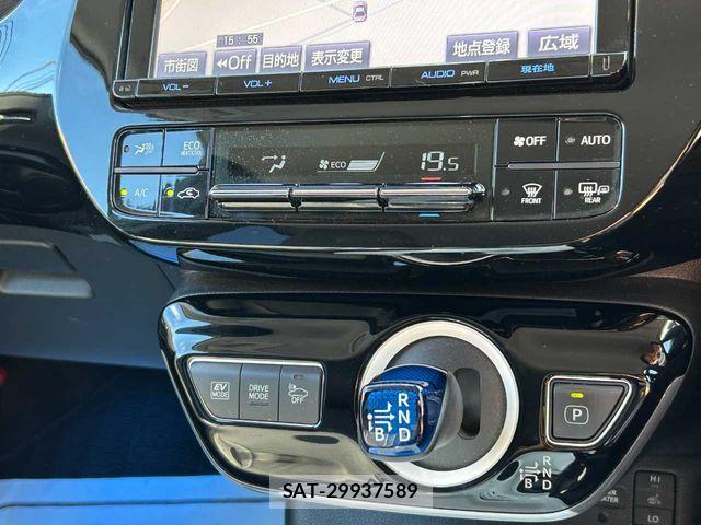 Toyota PRIUS 2016-06 8628434-10