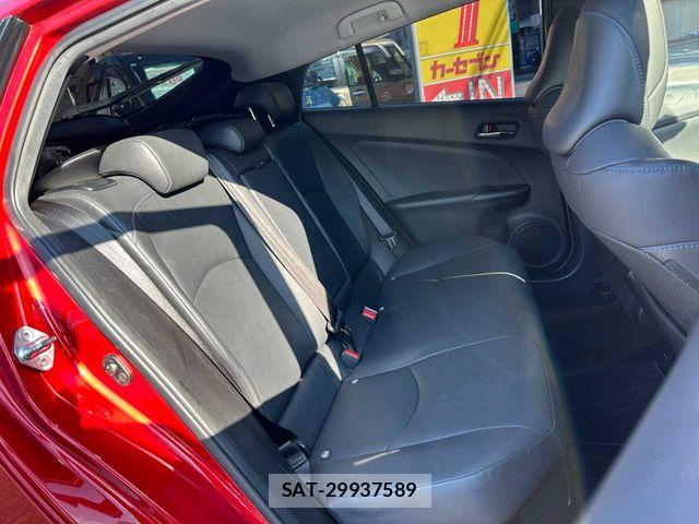 Toyota PRIUS 2016-06 8628434-19