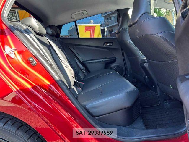 Toyota PRIUS 2016-06 8628434-20