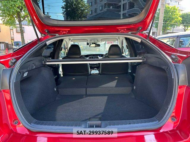 Toyota PRIUS 2016-06 8628434-23