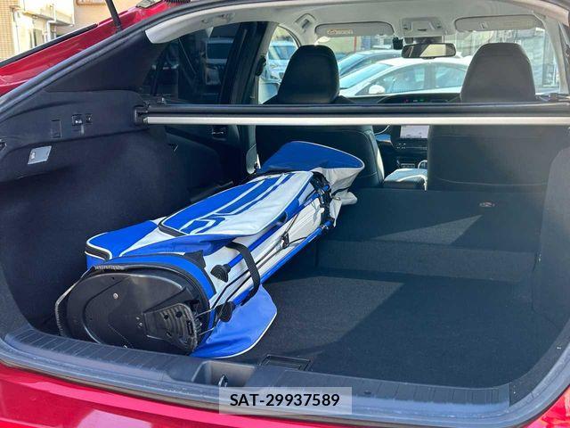 Toyota PRIUS 2016-06 8628434-24