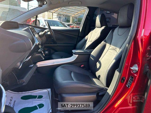 Toyota PRIUS 2016-06 8628434-26