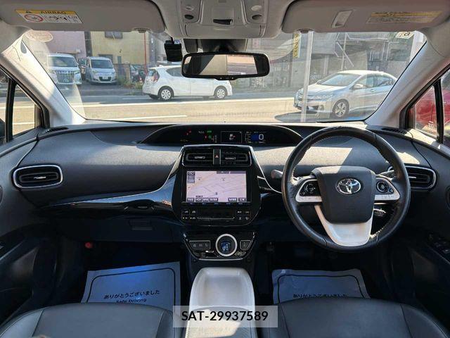 Toyota PRIUS 2016-06 8628434-2