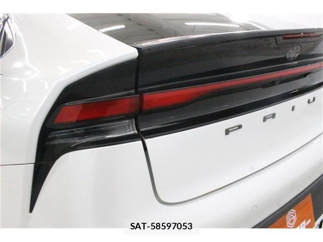 Toyota PRIUS 2023-02 8628408-15