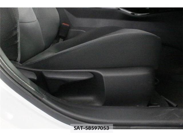 Toyota PRIUS 2023-02 8628408-25
