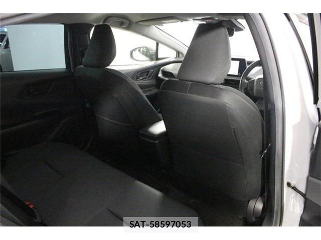 Toyota PRIUS 2023-02 8628408-29