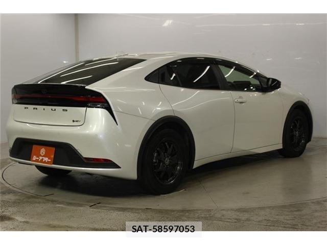 Toyota PRIUS 2023-02 8628408-4