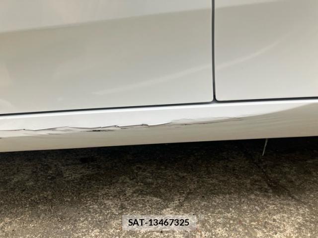 Toyota PRIUS 2021-09 8628424-10