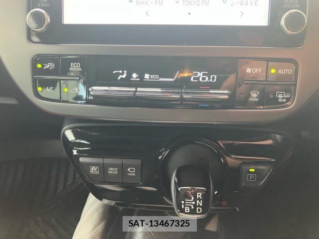 Toyota PRIUS 2021-09 8628424-19