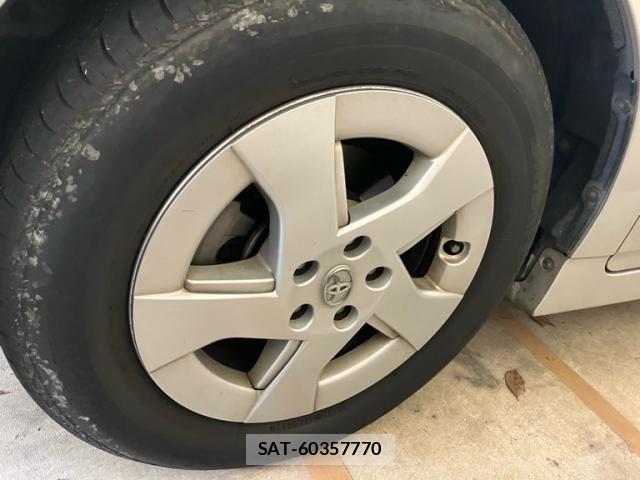 Toyota PRIUS 2010-04 8628467-9