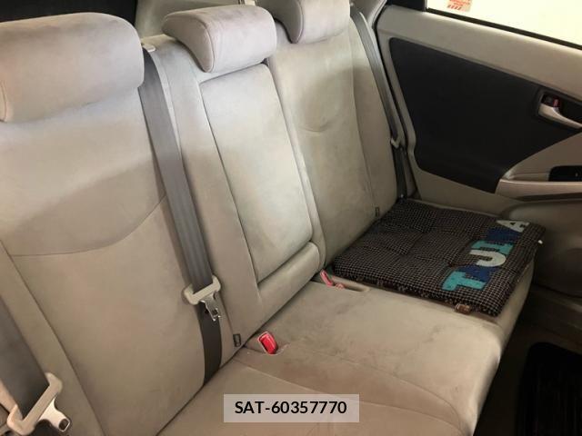 Toyota PRIUS 2010-04 8628467-14