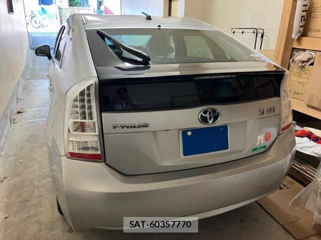 Toyota PRIUS 2010-04 8628467-3