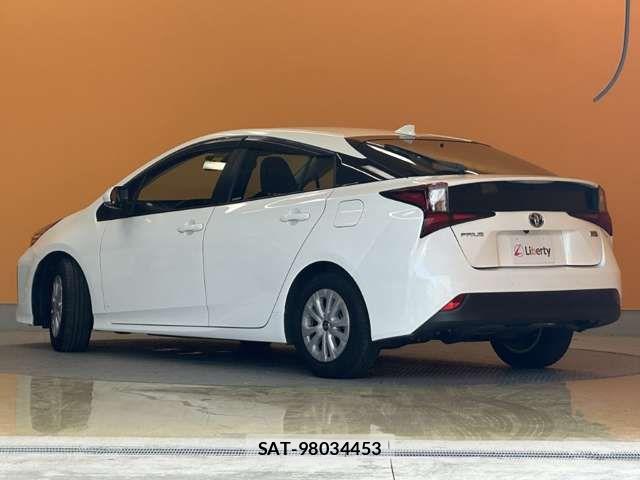 Toyota PRIUS 2021-09 8628414-15