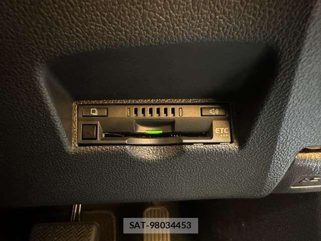 Toyota PRIUS 2021-09 8628414-4