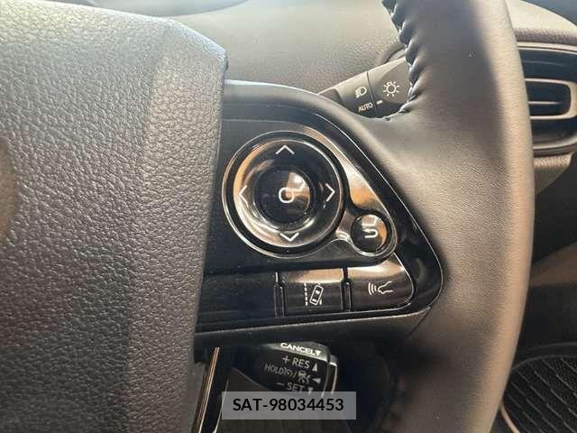 Toyota PRIUS 2021-09 8628414-6