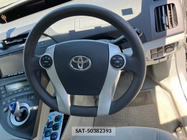 Toyota PRIUS 2009-10 8628465-10