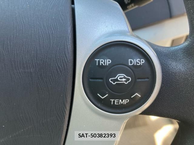 Toyota PRIUS 2009-10 8628465-11