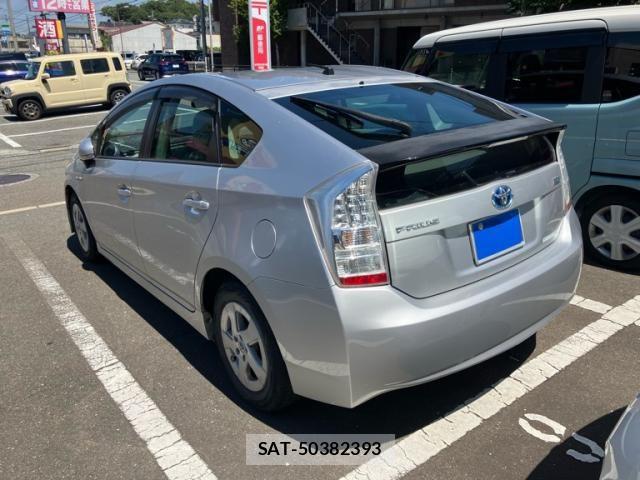 Toyota PRIUS 2009-10 8628465-1
