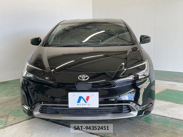 Toyota PRIUS 2024-03 8628403-13