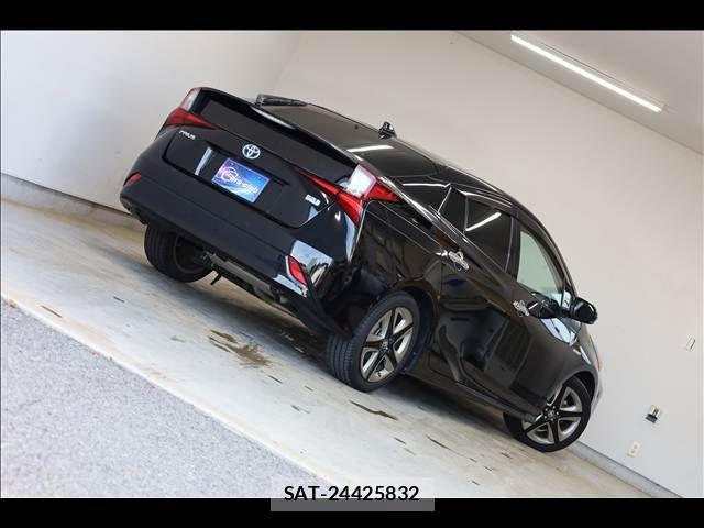 Toyota PRIUS 2019-09 8628426-11