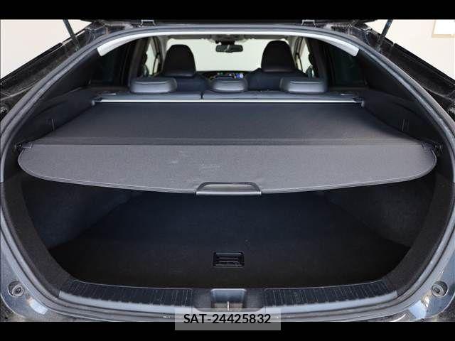 Toyota PRIUS 2019-09 8628426-19